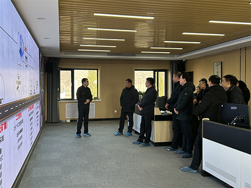 1735622962293255.jpg f64f6c616548c884338556d0a6d765d.jpg